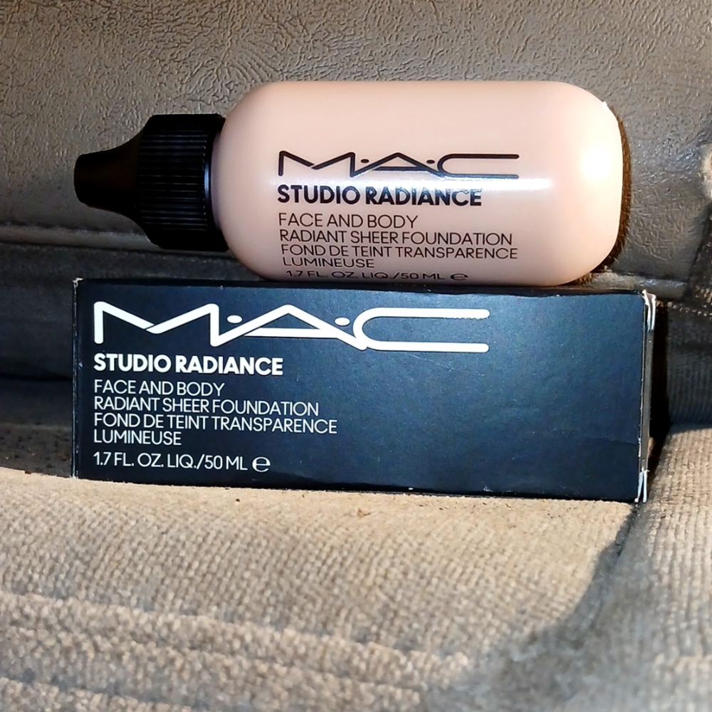 3/$30NIB MAC Cosmetics Studio Radiance Face & Body Radiant Sheer Foundation - W3
